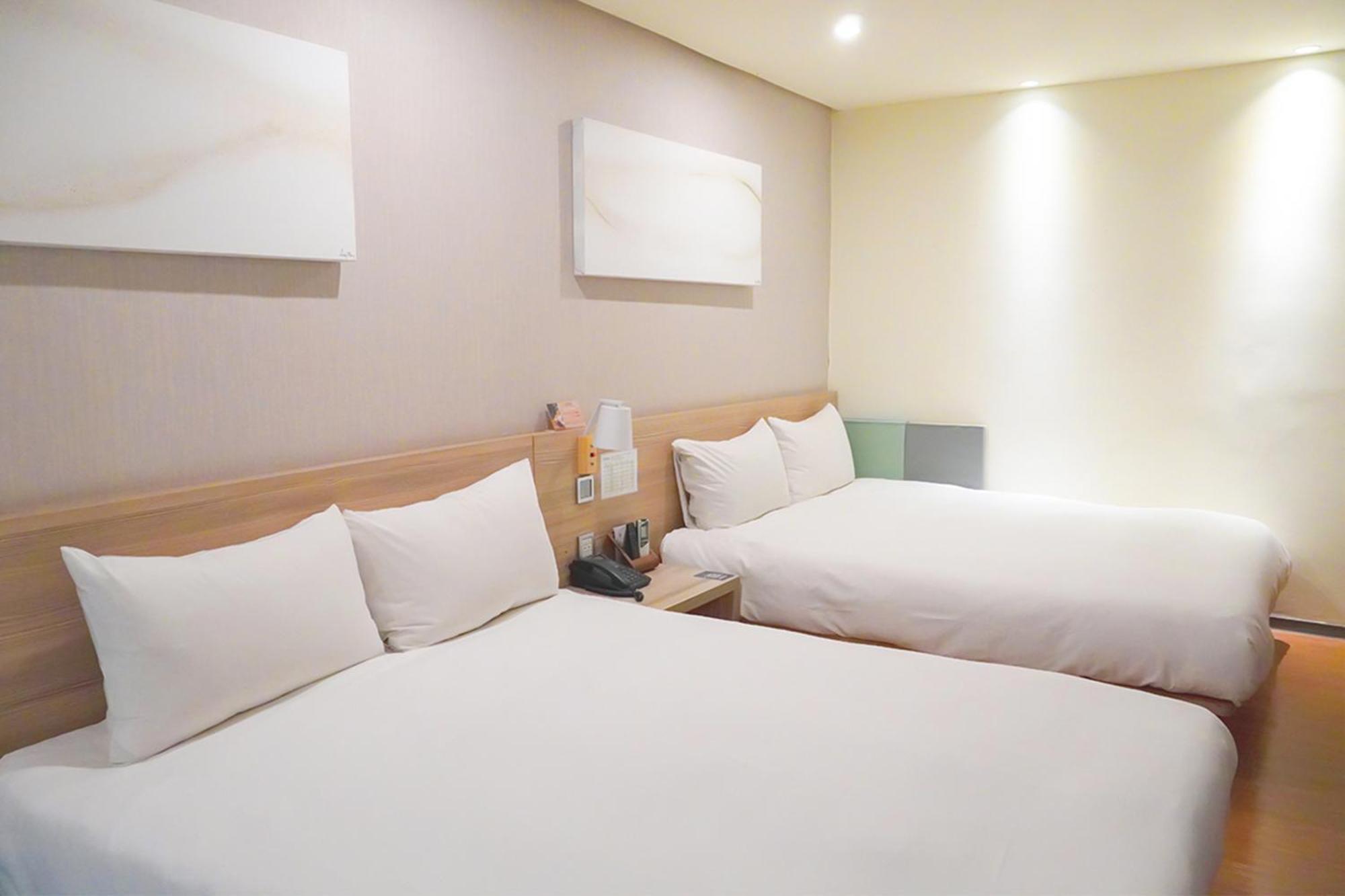 Smile 73 Hotel Taizhong Zewnętrze zdjęcie