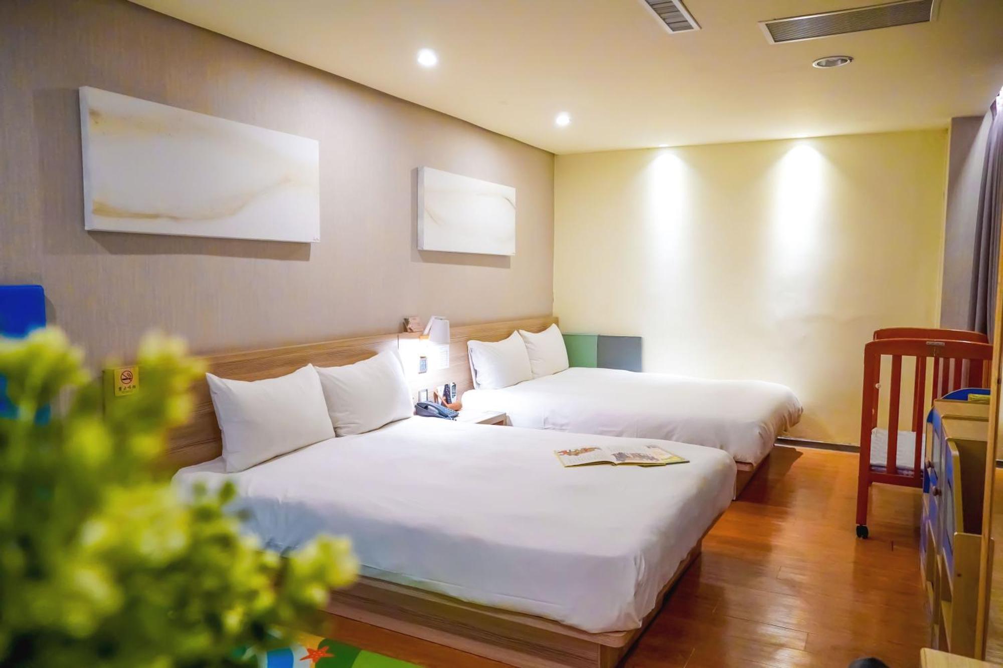 Smile 73 Hotel Taizhong Zewnętrze zdjęcie